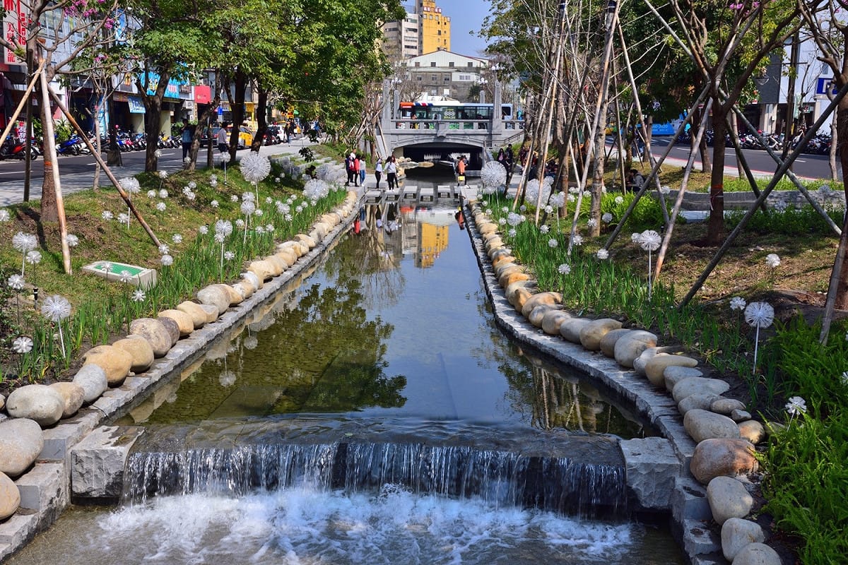台中市綠川整治成功，對林佳龍的施政滿意度有正面效益。 台中市政府/提供