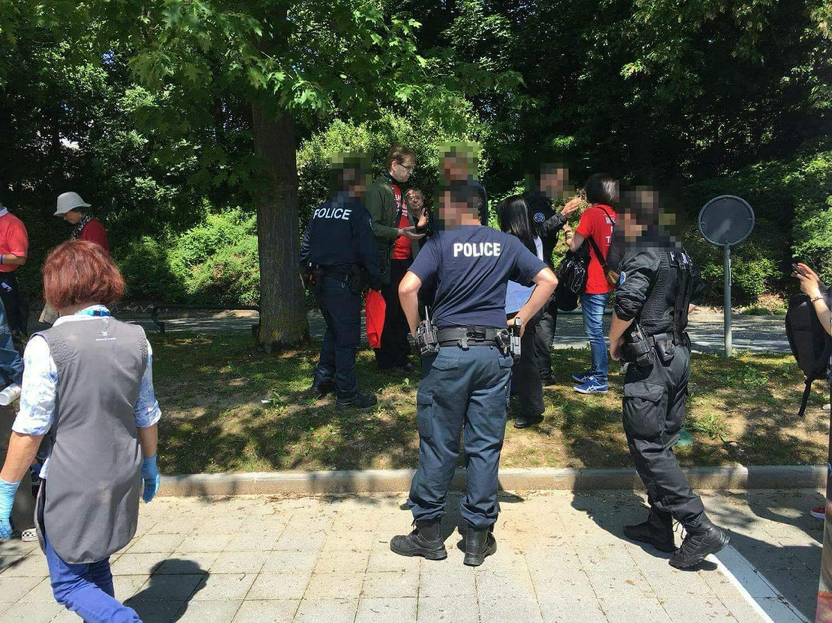 蔡明憲質疑，「外交部不僅沒有跟民團台僑一起對抗中國，反而還配合WHO跟中國對台灣不合理的打壓，這讓台僑團體非常氣憤與不解」。 圖：WHA宣達團提供