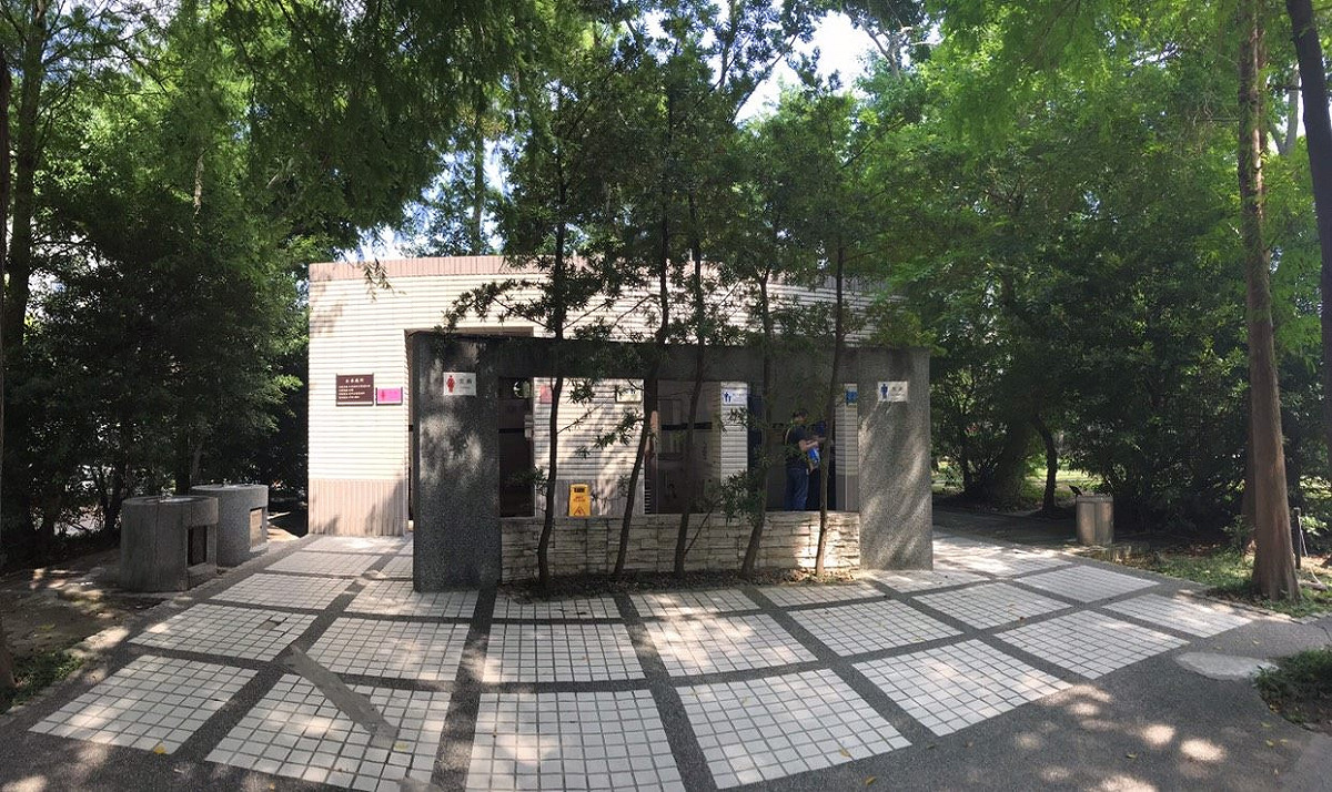 大安森林公園第5、6號公廁打造全台首座智慧公廁。 圖：台北市工務局提供