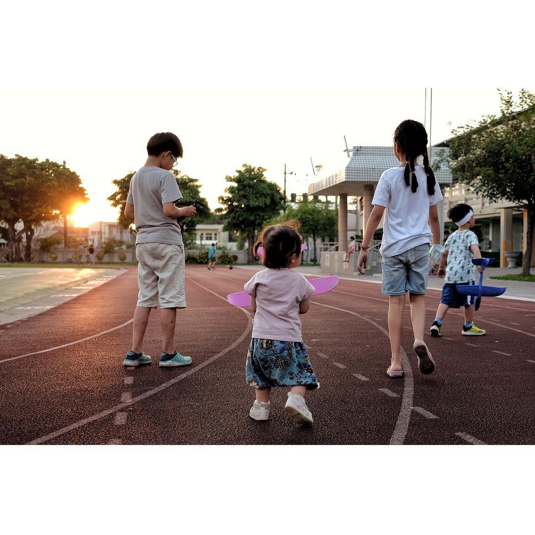 畢業季之際，《新頭殼》集結全台5大彩繪牆、彩繪跑道、彩繪建築系列的小學，跟著這些國小IG打卡熱門地，一同暫時忘卻畢業面臨就業的苦悶，偷閒一下到這些國小去回味當國小生的美好、純真時光吧！ 圖：翻攝自instrgram／ tw.linus開放權限（資料照片）