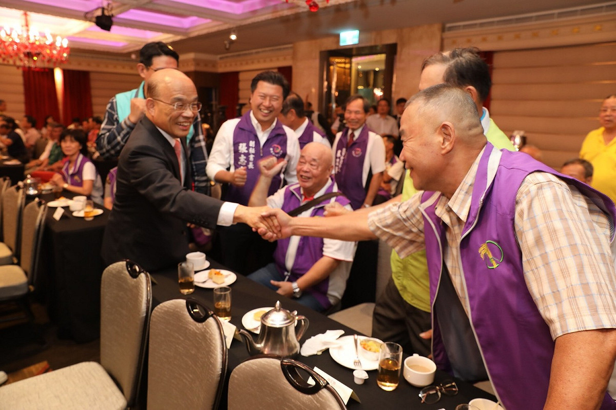 蘇貞昌出席小英之友會活動，希望各界小英之友力挺支持。 圖：蘇貞昌競選辦公室/提供