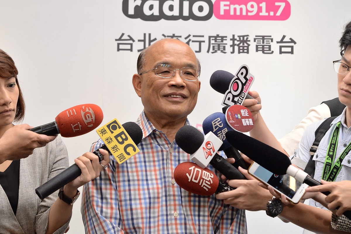 蘇貞昌質疑侯友宜說要居住正義，自己卻做不到，呼籲侯要「趕快改正」。 圖:蘇貞昌競選辦公室/提供