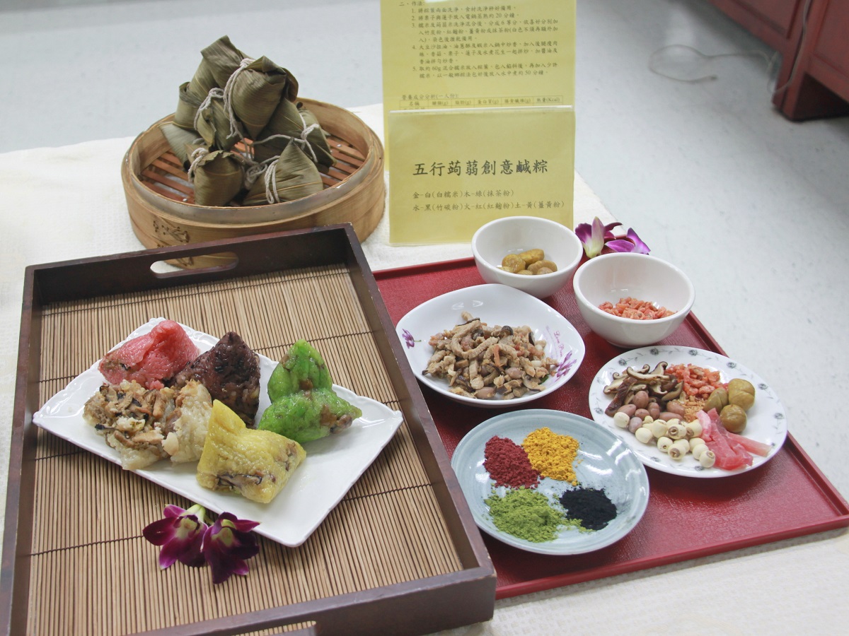 吃粽子時，需要注意適量攝取，或者是可以利用其他食材來替代高熱量的餡料。 圖：台北市衛生局／提供