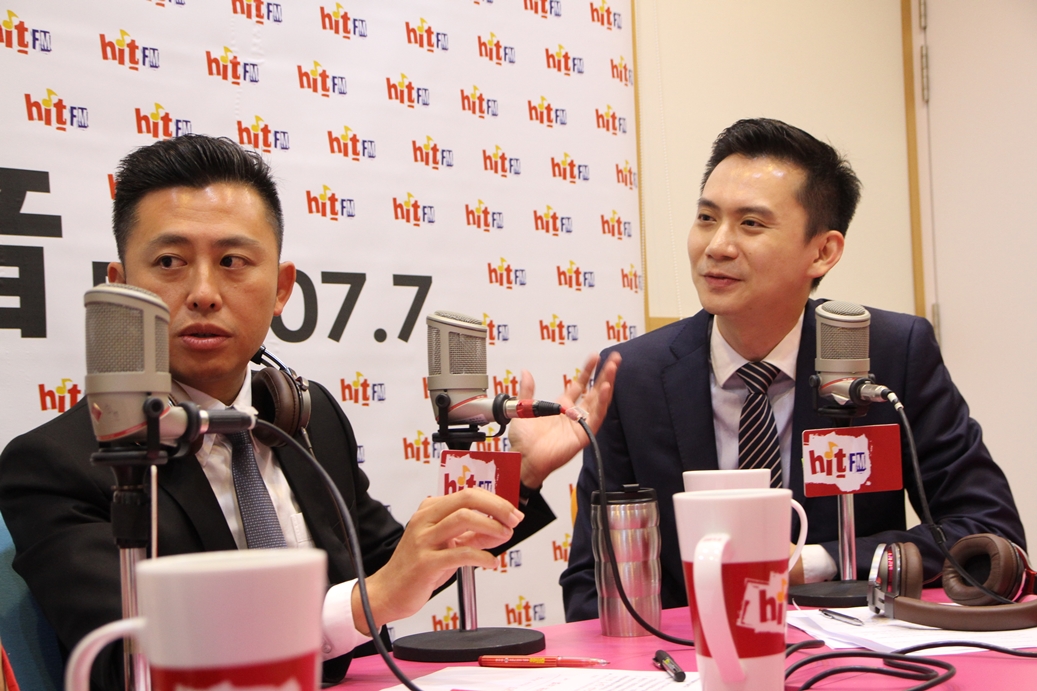 鄭朝方與林智堅一起上電台廣播節目受訪。 圖：蔻蔻早餐/提供