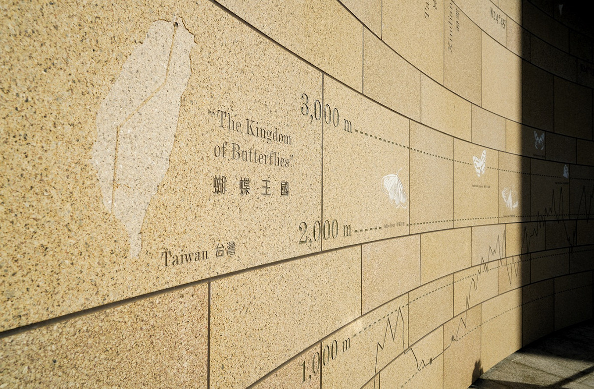 美國在台協會台北辦事處新館的蝴蝶迴廊。 圖：張良一/攝