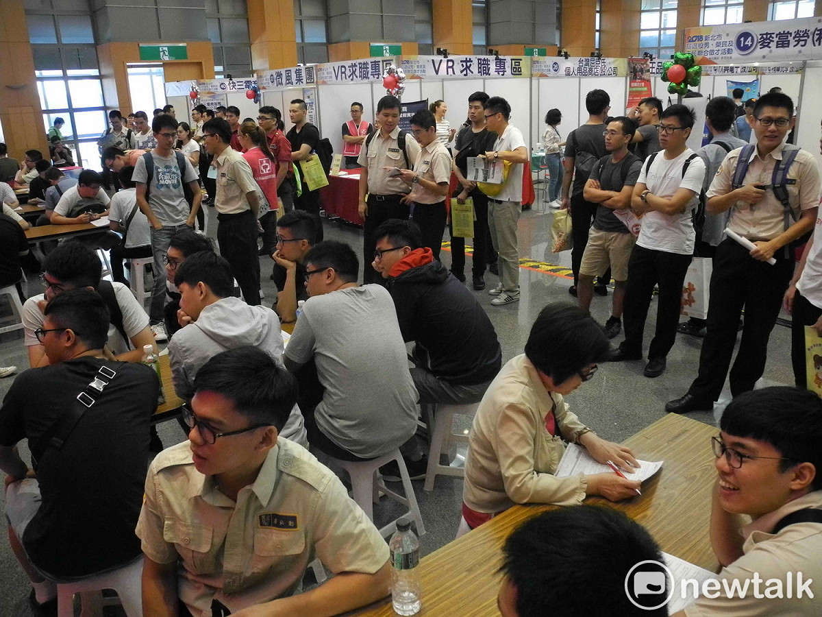 新北市連續5年舉辦屆退役男聯合徵才活動，是全國唯一以役男為主要對象的就業媒合活動。                     
 圖：王峻昌/攝