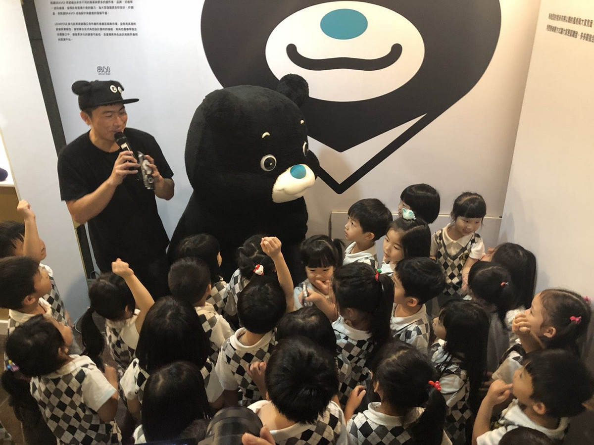 熊讚主題館移回市政大樓1樓北側休息區續展，熊讚與小小熊迷反應相當熱烈，顯示出高人氣！ 圖：台北旅遊網/提供