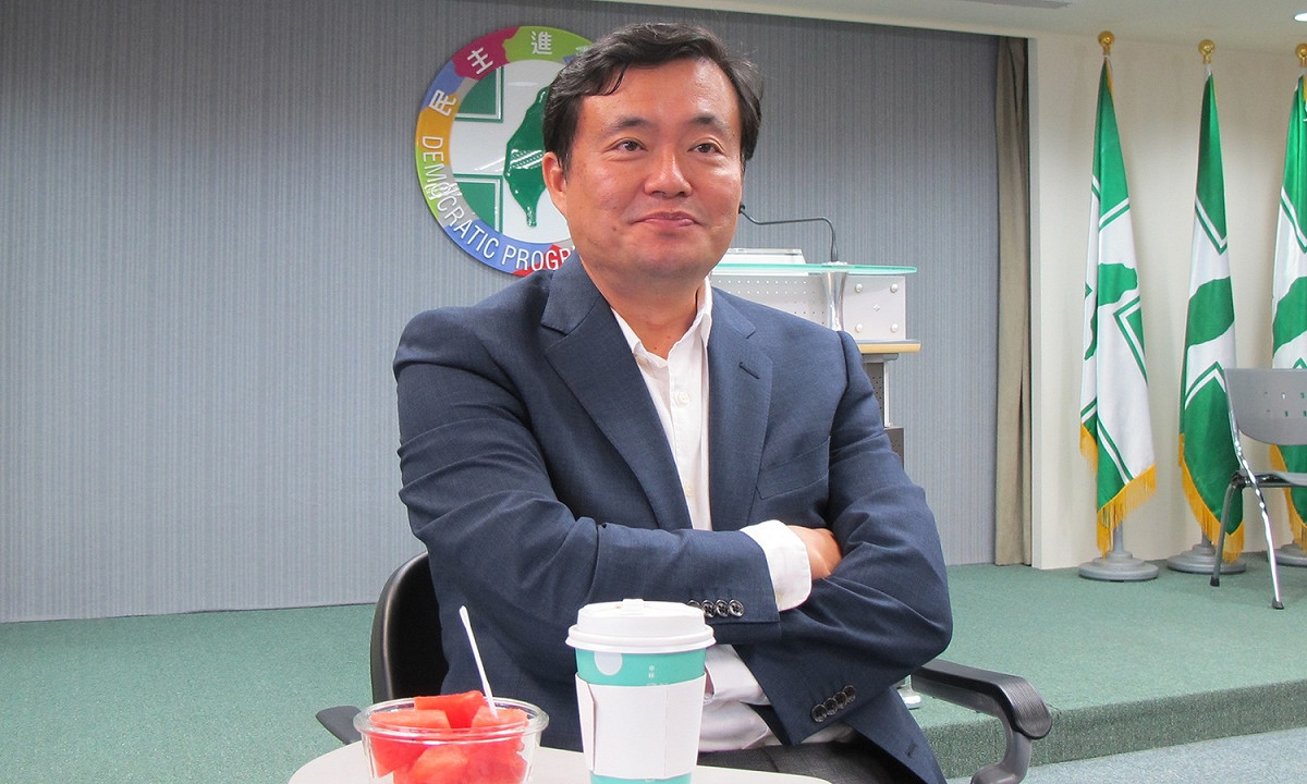 民進黨秘書長洪耀福14日表示，他反對處理假新聞用關三天這種簡單方式處理。 圖：林朝億/攝