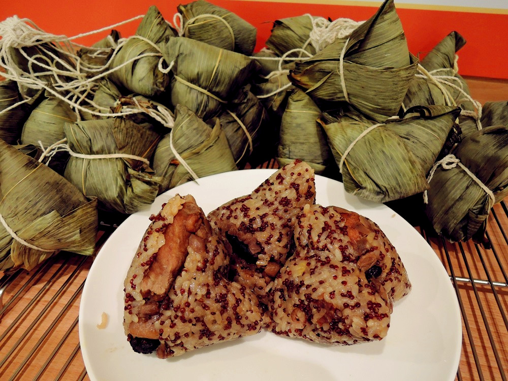 粽類食品以糯米為原料，如腸胃不適的朋友不宜大量食用，建議酌量品嚐。 圖：新竹市政府／提供