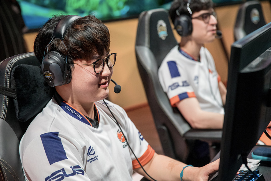 昨日在北美NA LCS賽區的CG與FOX一戰，發生遊戲延遲現象 圖：翻攝自 LOL Esports flickr