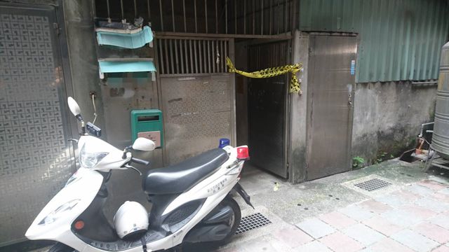 汐止區今(19)日上午一住處驚傳割喉案。 圖：翻攝爆料公社