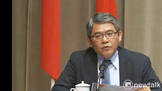 內政部次長花敬群今（21）天在行政院會後記者會表示，第2階段興辦社會住宅將尋找各地人口稠密的地區。 圖：謝莉慧/攝