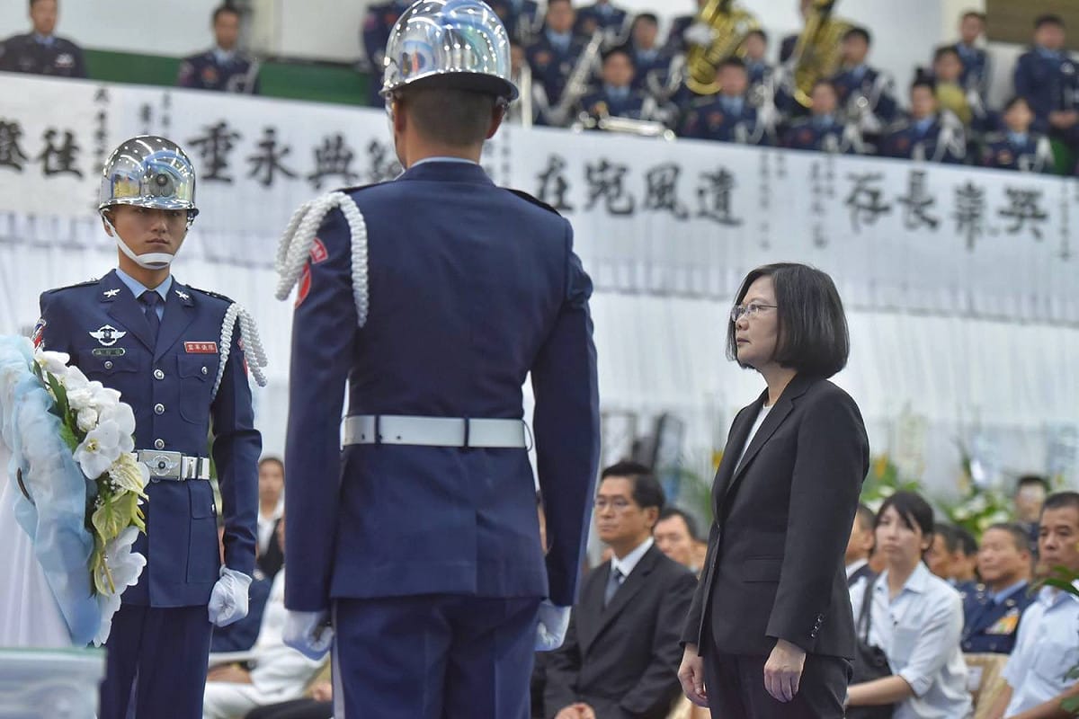 今(21)日為吳彥霆公祭典禮，總統蔡英文也出席典禮悼念並頒發褒揚令。 圖：翻攝自蔡英文臉書