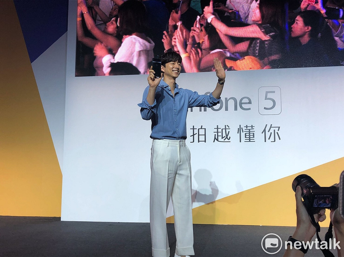 主辦單位準備了生日蛋糕將在活動最後為孔劉慶生。 圖：丘秝榕／攝
