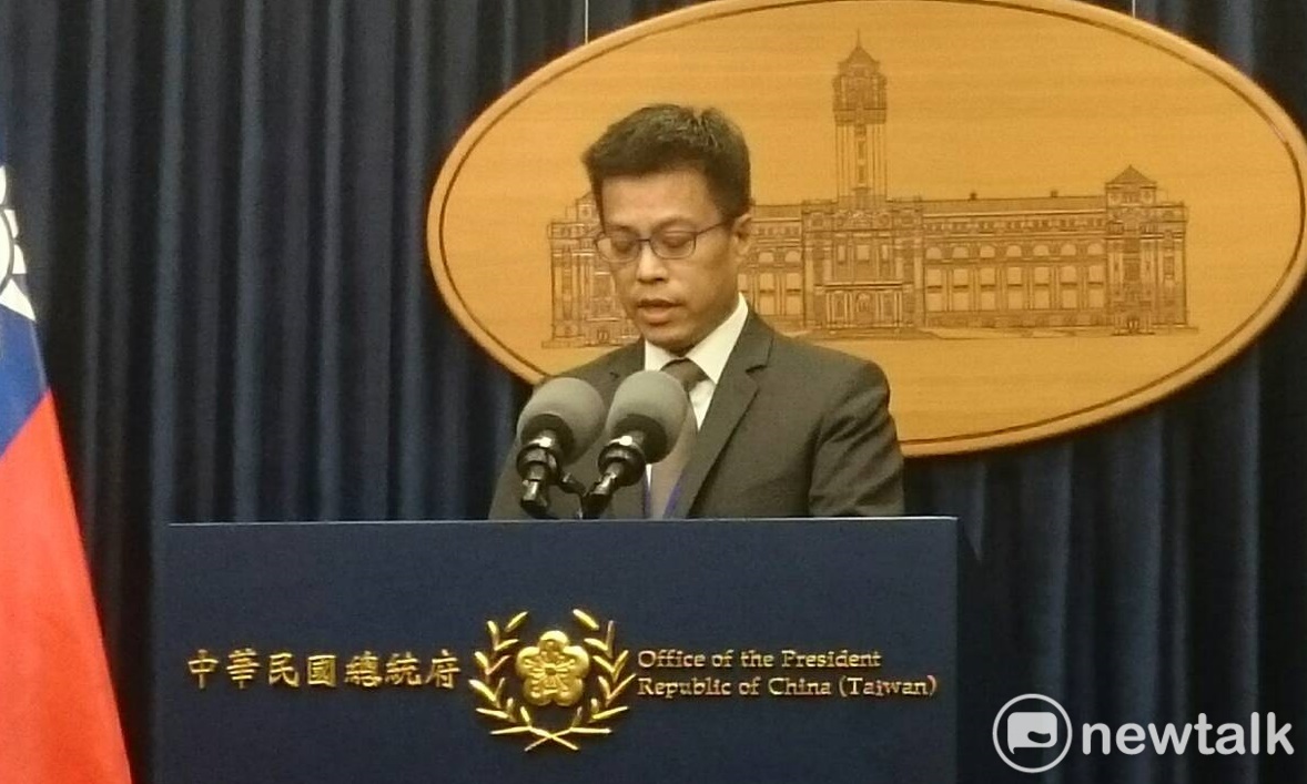 總統府發言人黃重諺25日表示，台灣樂於協助醫療弱勢的朋友。 圖：林朝億/攝
