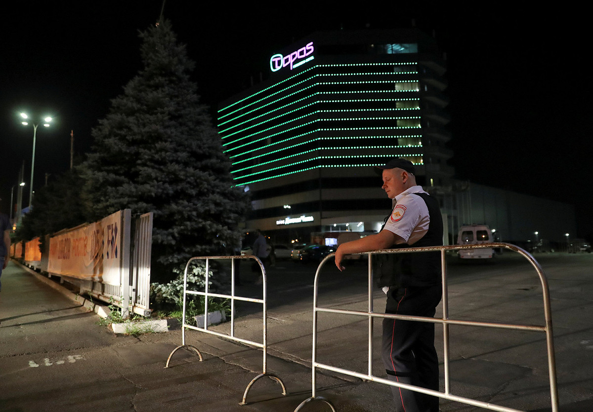 俄羅斯世界盃官方酒店的托波斯國會飯店（Topos Congress-Hotel）受爆炸威脅而緊急疏散。 圖：達志影像/路透社
