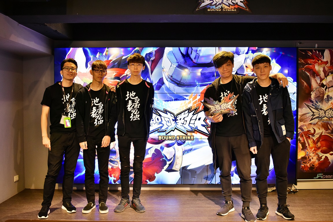 官方特別邀請到J Team戰隊選手分享封測體驗心得。 圖：競鋒國際/提供
