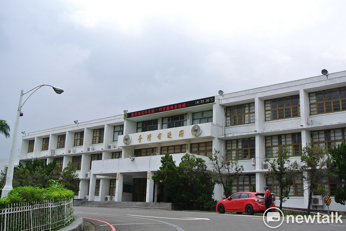 「台灣省政府」建築物已列為古蹟。 唐復年/攝
