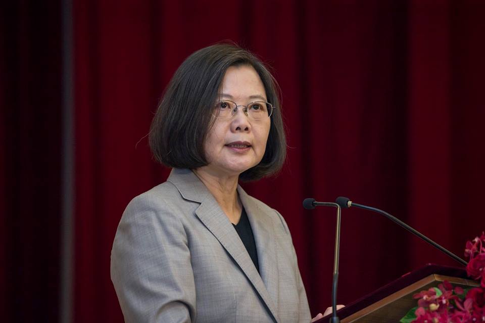 與不分區綠委餐敘 蔡英文：改革這條路沒有錯