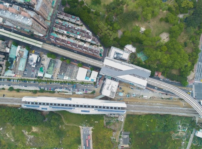 台中捷運綠線北屯捷運G4與台鐵站連通道。 圖：台中市政府/提供