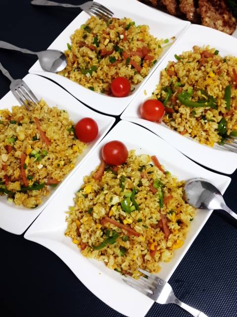 一位婦女吃完當地餐廳的炒飯後，出現俗稱的「炒飯症候群」，在加護病房躺了8天。 圖：張嘉哲/攝