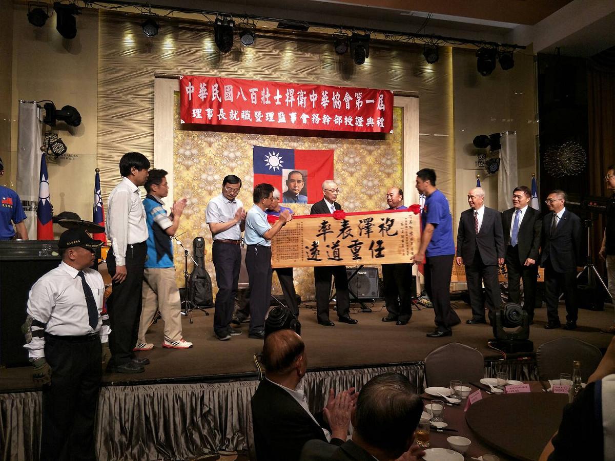吳敦義中午出席八百壯士成立協會活動。 圖：趙婉淳／攝
