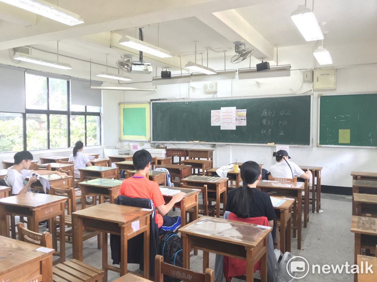 大學學測即將25、26日登場，各分區考場學校將於1月24日下午2時至4時，開放供考生查看試場。 圖 : 聶良恩/攝 （資料照片）