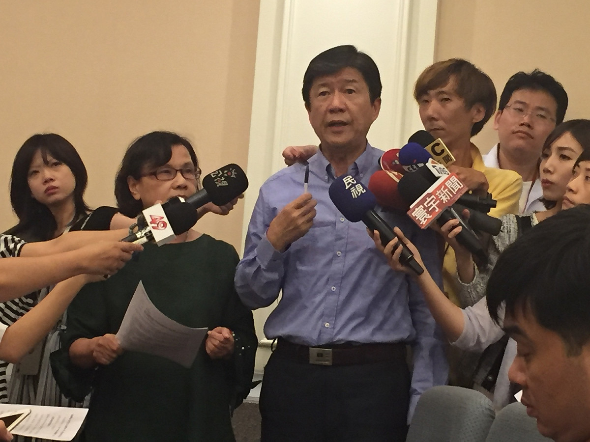 不過，記者會一結束，坐在台下的監委王幼玲與蔡崇義意見不一，認為部分理由過於主觀，實為不宜。 圖：趙婉淳／攝