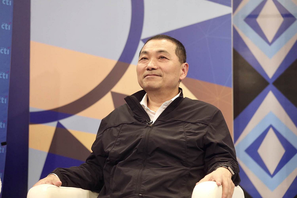 侯友宜重申，既然北市府認定文大將宿舍租給學生是違規使用，又昱公司就會跟文大解約，後續會與北市府及文大配合，好好保障學生權益。 圖:侯友宜競選辦公室/提供