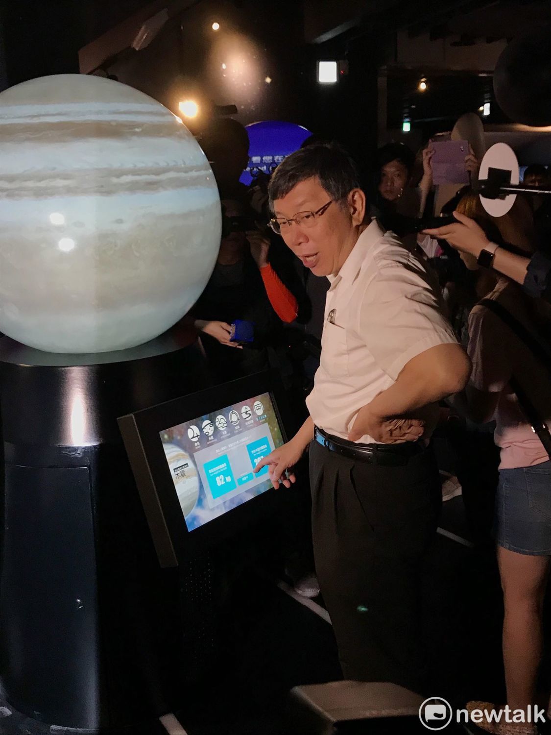 台北市長柯文哲今日出席天文館「展示場更新啟用暨星際迷航-互動特展」開幕。 圖：周煊惠 / 攝