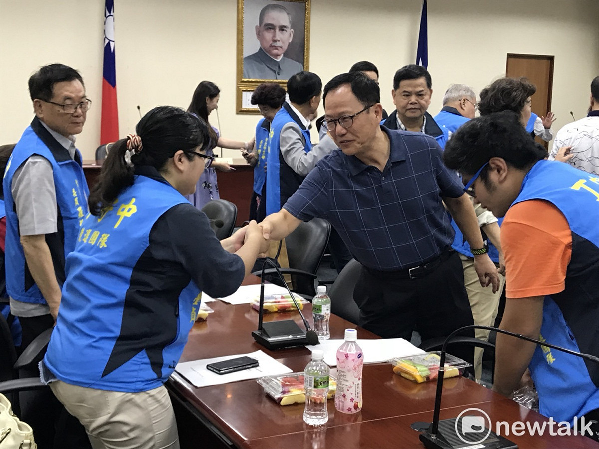 國民黨台北市長參選人丁守中今日赴國民黨中央黨部參加台北市黨部會議。 圖：周煊惠 / 攝