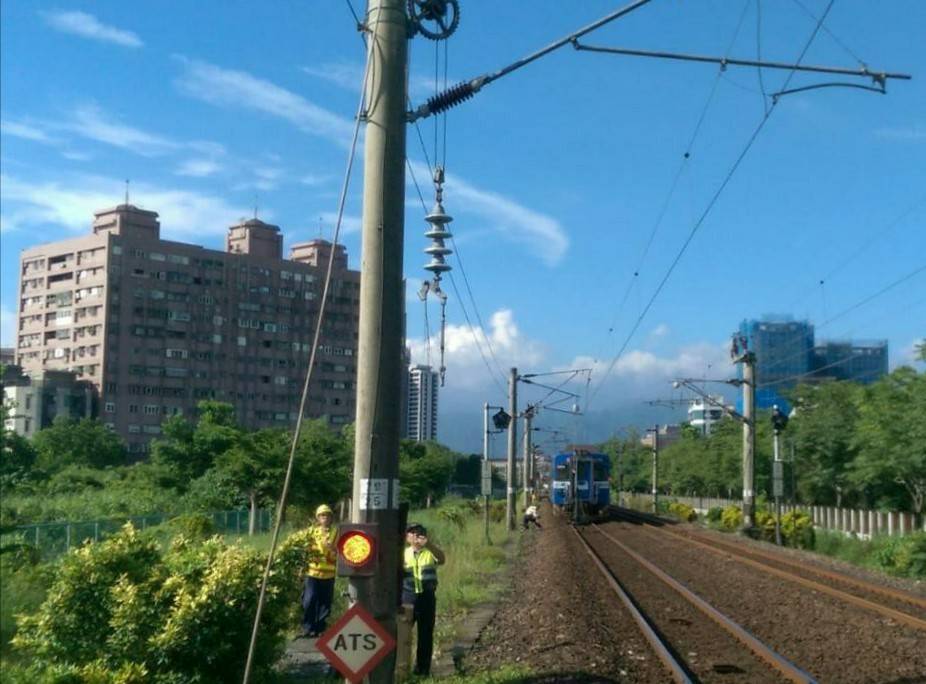 台鐵部份路段車線設備故障，旅客往返二結至冬山間暫時改為單線雙向通車。 圖/台鐵提供（資料畫面）