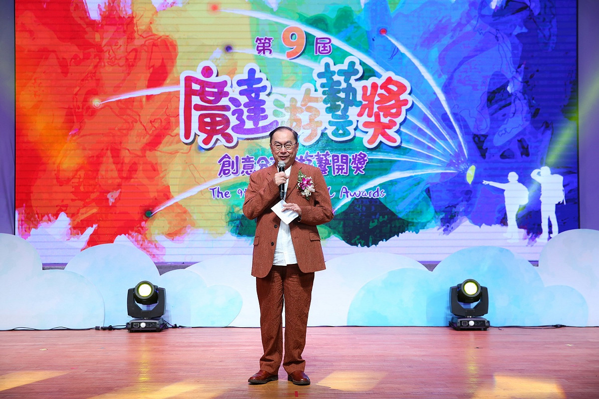 美中貿易戰影響，廣達電腦董事長林百里於第1季業績發表記者會表示，伺服器適合移回台灣，筆電則不容易。 圖：廣達遊藝獎/提供