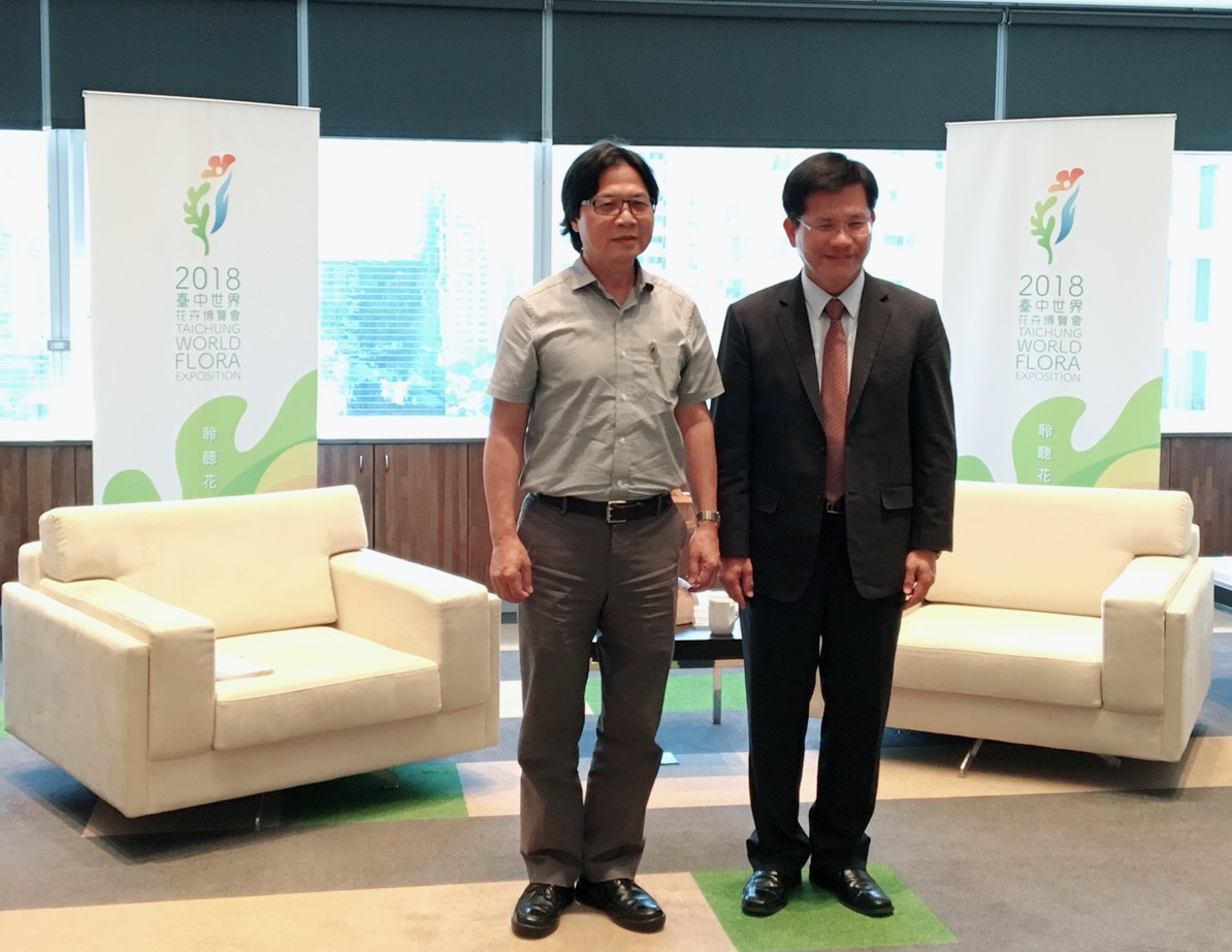 內政部長葉俊榮(左)9日拜會台中市長林佳龍(右)。 圖：內政部提供