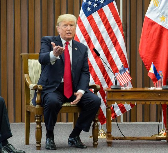 一項研究今天指出，美國總統川普是推特（Twitter）最多人追隨的世界領袖。 圖：翻攝美國白宮臉書