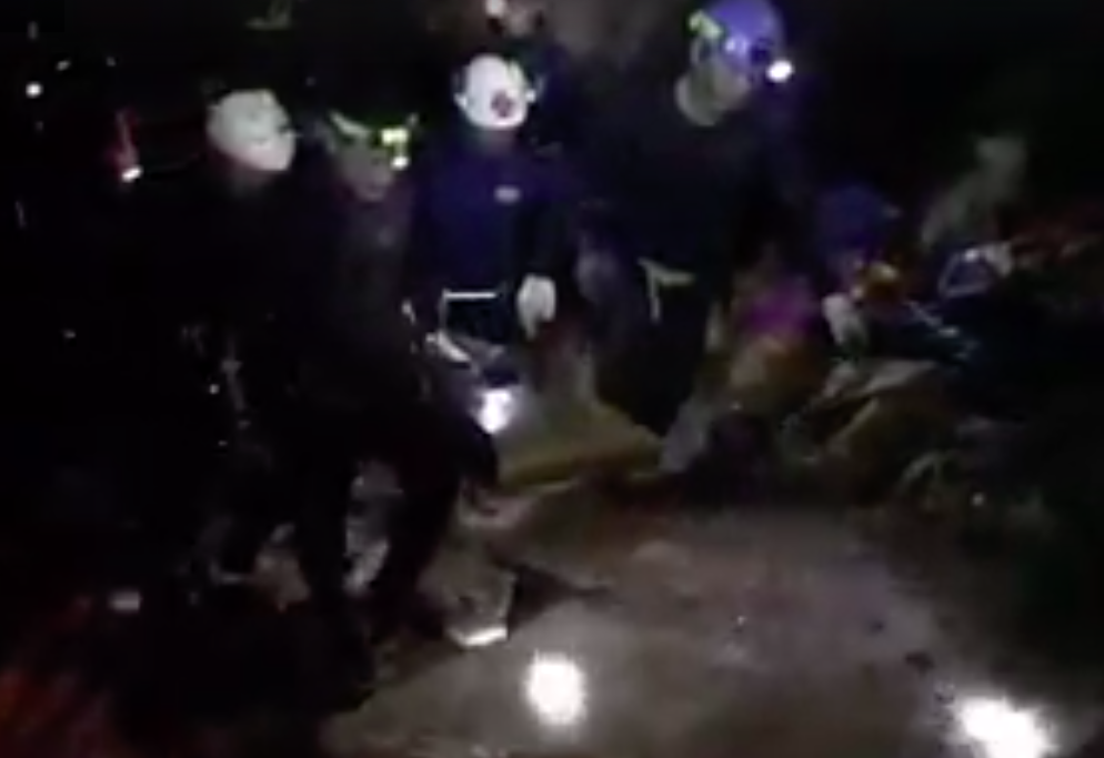 泰國野豬隊救援行動一共耗時18日，在7月10日完成任務！ 圖：翻攝Thai NavySEAL臉書
