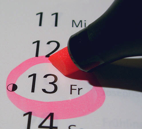 今天是13日又恰巧是星期五，說到這裡不少人已經聯想到「13號星期五(Friday the 13th)」。大家都知道13號星期五又稱「黑色星期五」，迷信的人相信這一天非常不吉利；究竟13號星期五是怎麼來的呢？ 圖：翻攝自維基百科