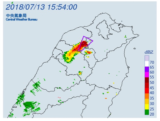 中央氣象局在稍早15:58發布大雷雨即時訊息，針對新北市、桃園市的7個區域。 圖：中央氣象局提供