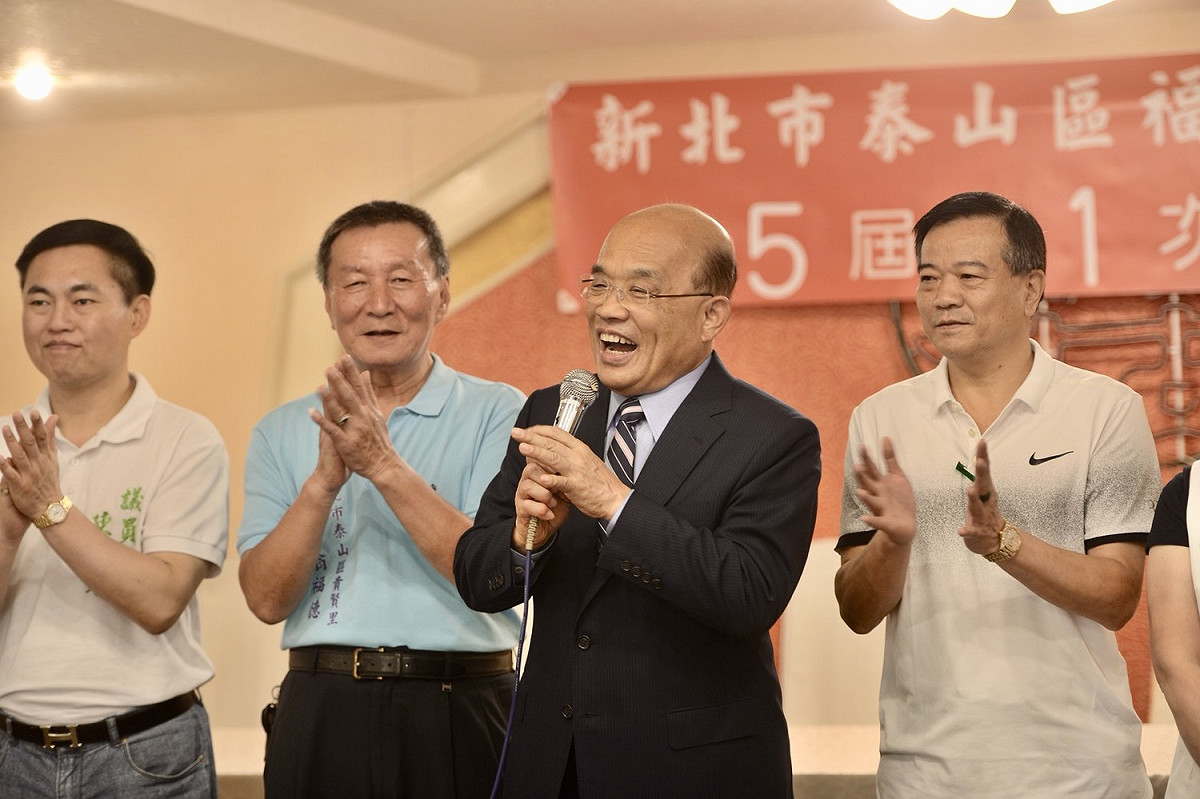蘇貞昌說他和長輩有長年的經驗相處，是從他媽媽的身上看到長輩的需要，允諾要讓新北市51萬長輩就近得到完整照護。 圖：蘇貞昌競選辦公室/提供