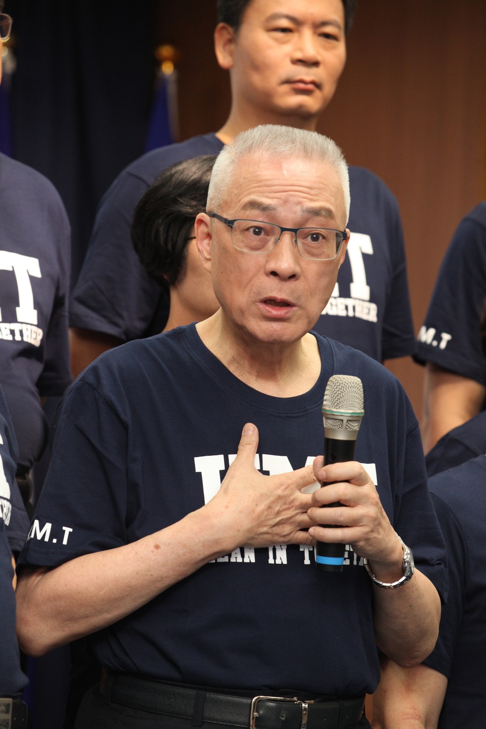 國民黨主席吳敦義表示，非常相信馬英九的道德操守。 圖：林昀真攝