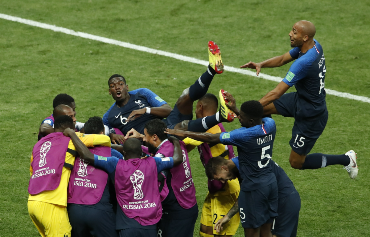 19歲足球小將姆巴佩（Kylian Mbappe）在15日世界盃冠軍戰下半場，踢進法國隊的第4球，擴大領先差距。終場法國隊以4：2擊敗克羅埃西亞，勇奪本屆俄羅斯世足賽冠軍。 圖：達志影像/路透社
