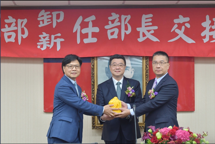 徐國勇於今(16)日早交接內政部長表示，對內政部同仁有信心。 圖：內政部/提供