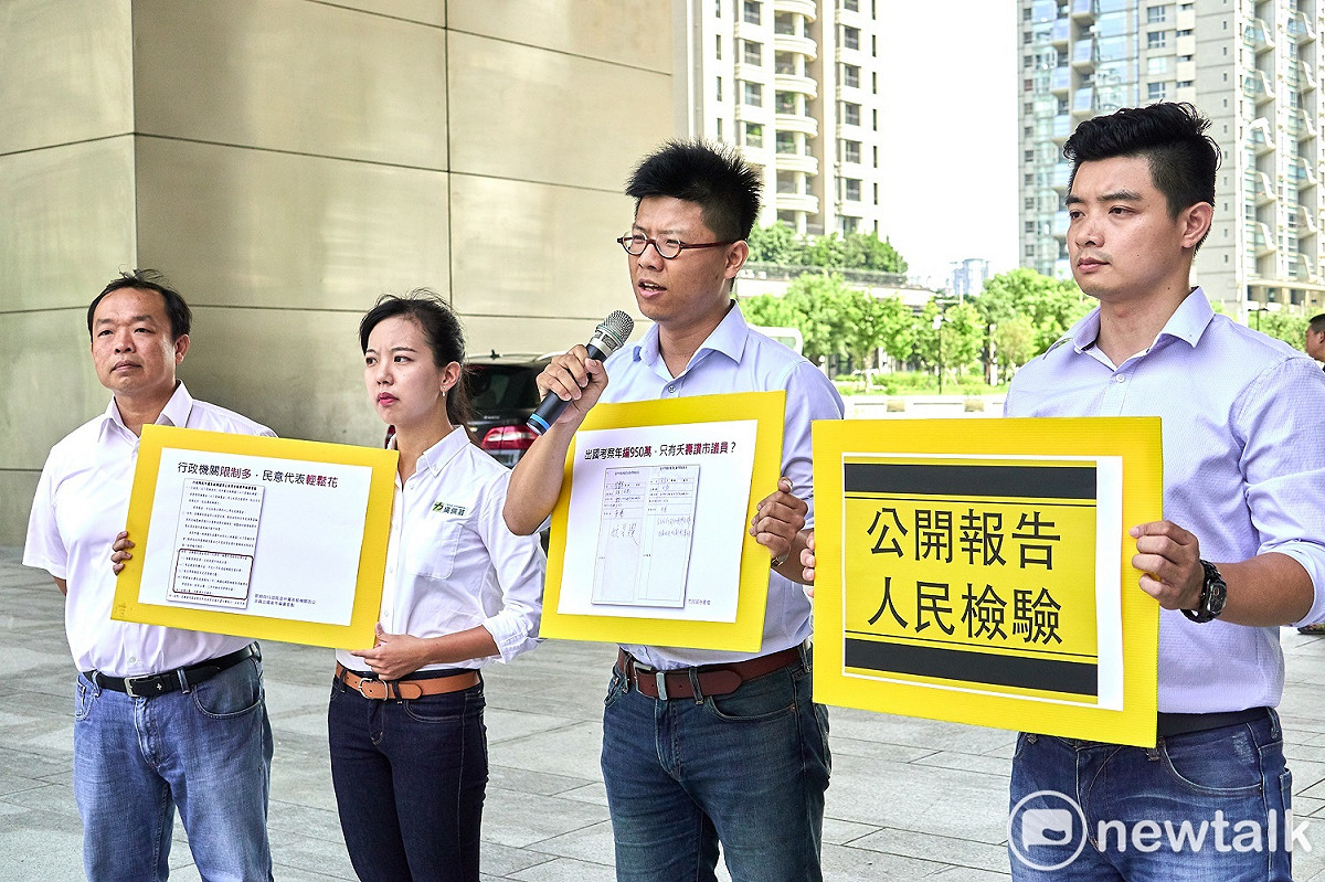 四名時代力量台中市議員參選人承諾，當選後一定會公開出國考察報告。 唐復年/攝