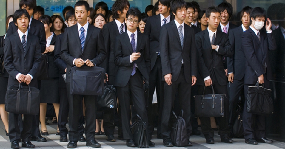 調查顯示，有超過7成的上班族擔心遭遇職場危機。
 圖 : 新頭殼資料庫