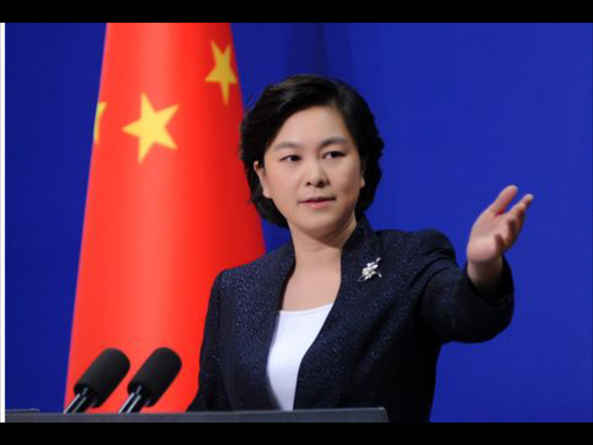 反觀美國，中國外交部發言人華春瑩質疑，卻在製造種種藉口，甚至濫用「國家安全」等荒謬理由對中國企業在美正常投資和經營活動製造種種障礙和限制。中國在開門，美國在關門。誰對誰錯，一目瞭然。 圖：翻攝自中國外交部網站
