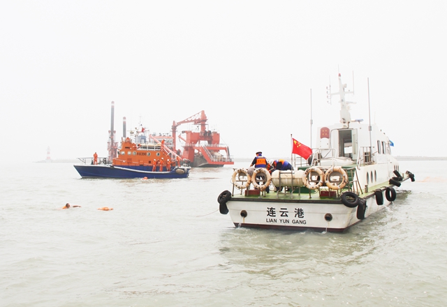 連雲港海事局微信公眾號今天發出警告，指連雲港附近特定海域存在未爆炸彈。 圖 : 翻攝自機關家園