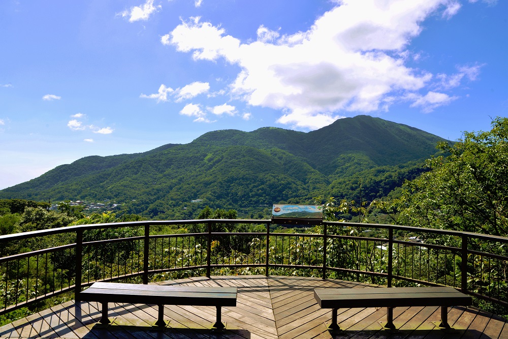 視野廣闊可欣賞日落的晚霞平臺，沿途景緻相當宜人。 圖 ：台北市工務局提供