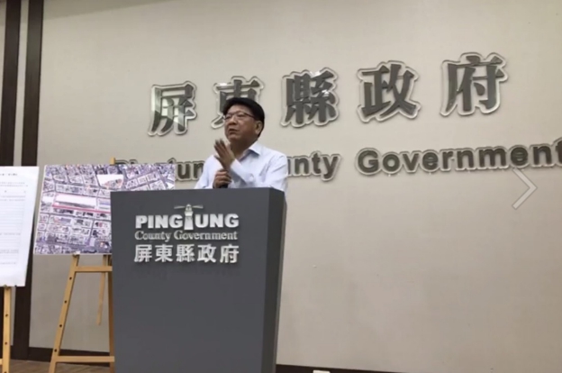 屏東縣長潘孟安下午親上火線，對日前所有質疑做澄清。 圖：翻社屏東縣政府直播