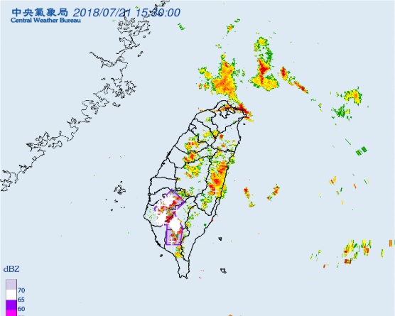 中央氣象局稍早15：51針對嘉義市、嘉義縣、台南市、高雄市、屏東縣發布大雷雨即時訊息。 圖：中央氣象局提供