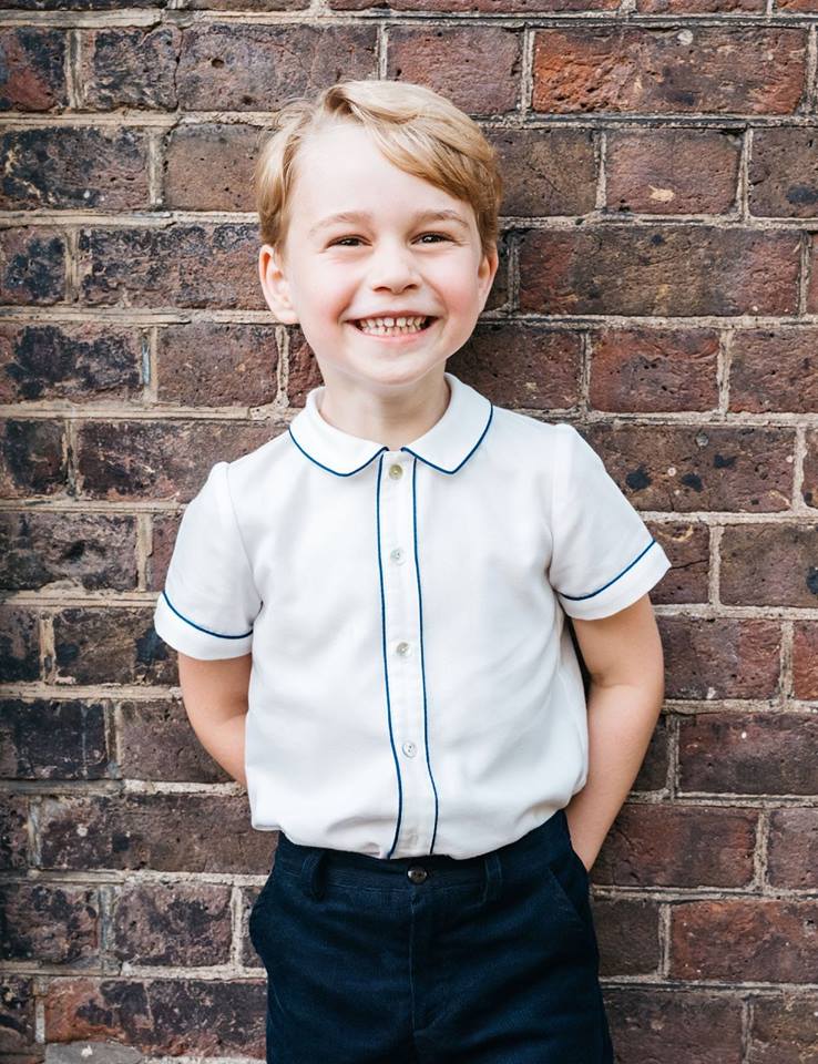 英國喬治王子明天將滿5歲，王室在臉書公開小喬治最新照片。 圖/The Royal Family臉書
